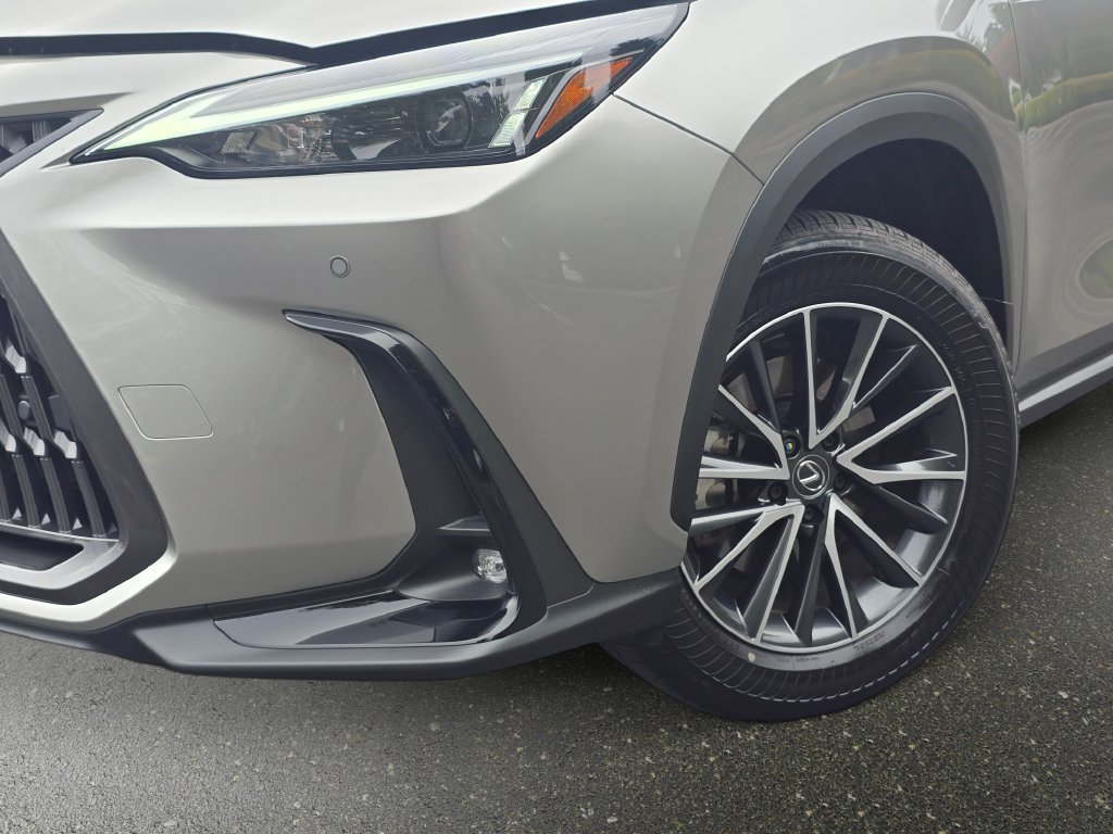 Certified 2025 Lexus NX 350h AWD w/ Accessory Package (2T) image 29