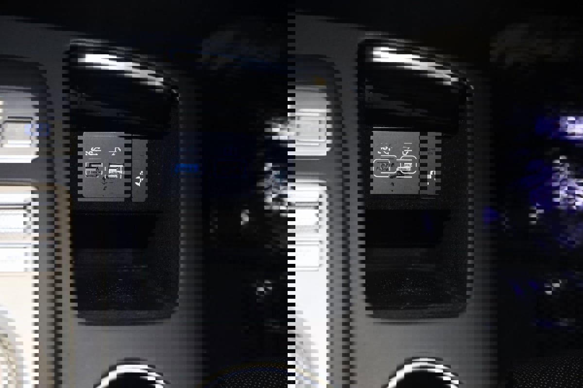 Used 2022 Genesis GV70 2.5T w/ Select Package image 30