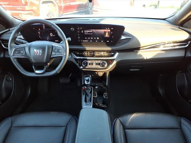 Used 2025 Buick Envista Sport Touring w/ Experience Buick Package FWD image 20