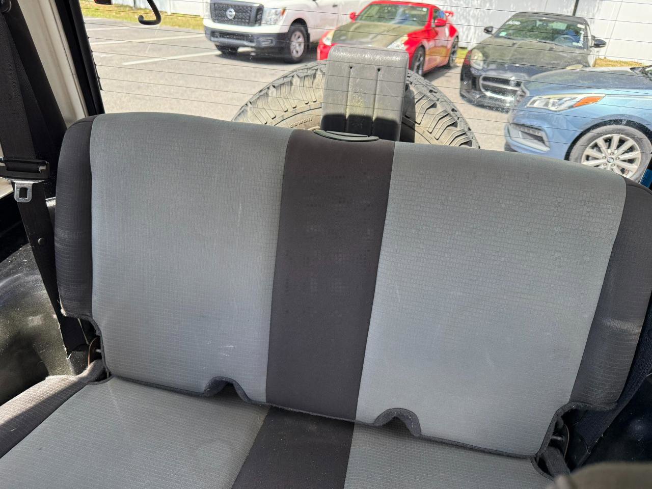 Used 2005 Jeep Wrangler X w/ Rocky Mountain Edition Group image 23