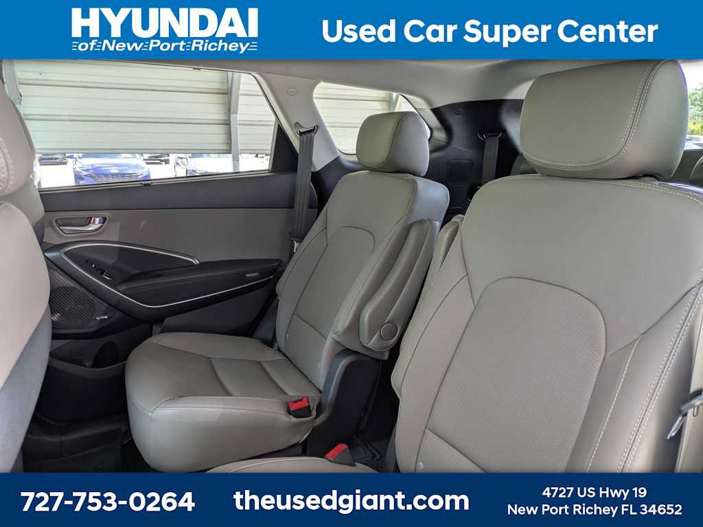 Used 2019 Hyundai Santa Fe XL FWD image 19