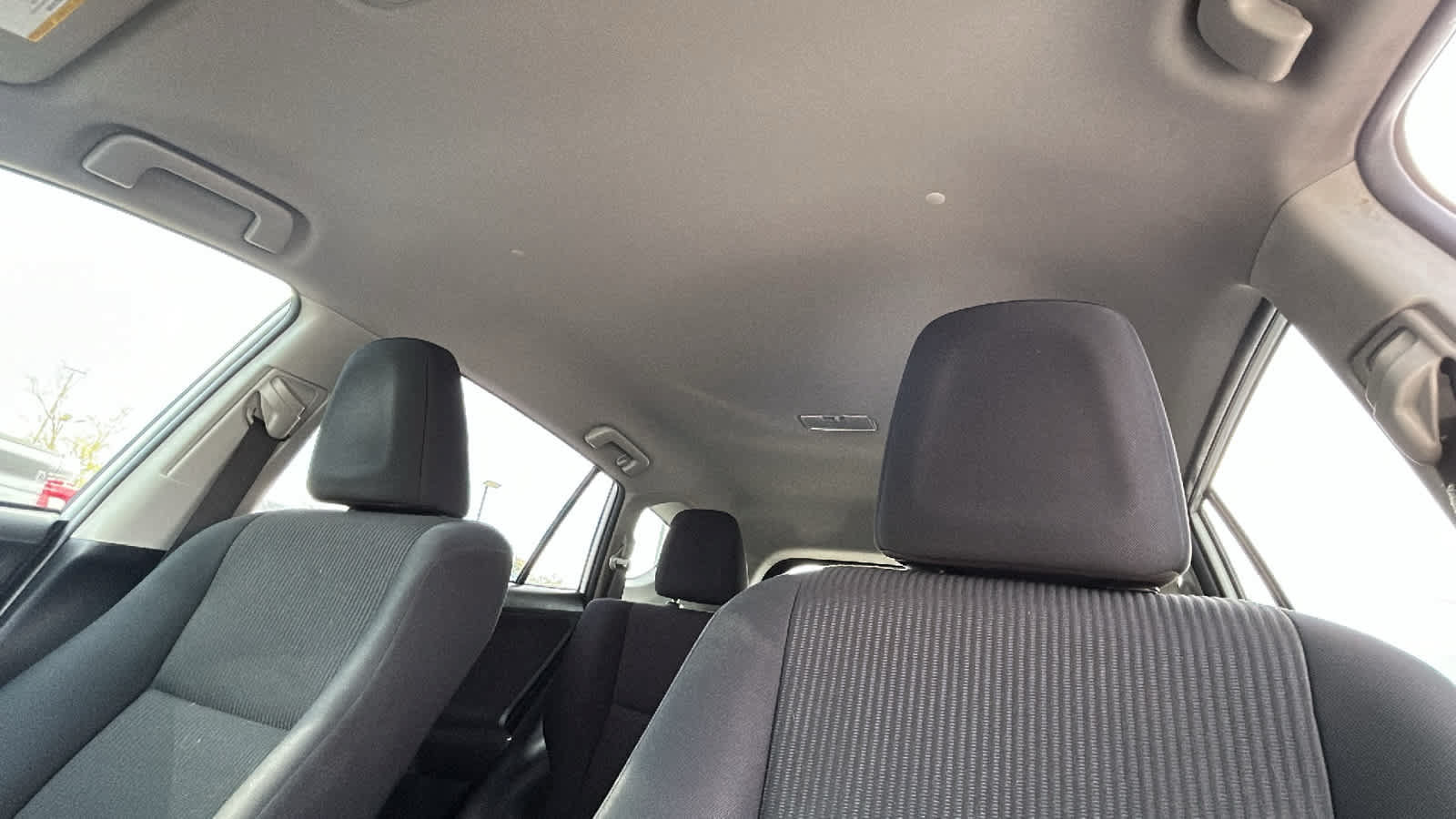 Used 2016 Toyota RAV4 LE AWD/4WD image 11