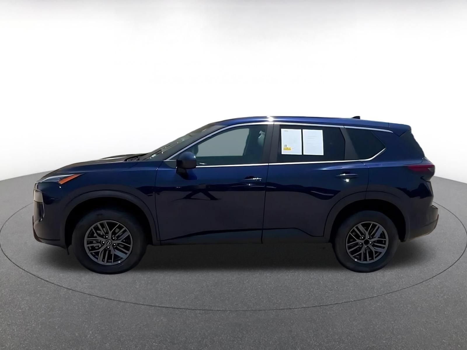 Used 2026 Nissan Rogue SV FWD image 9