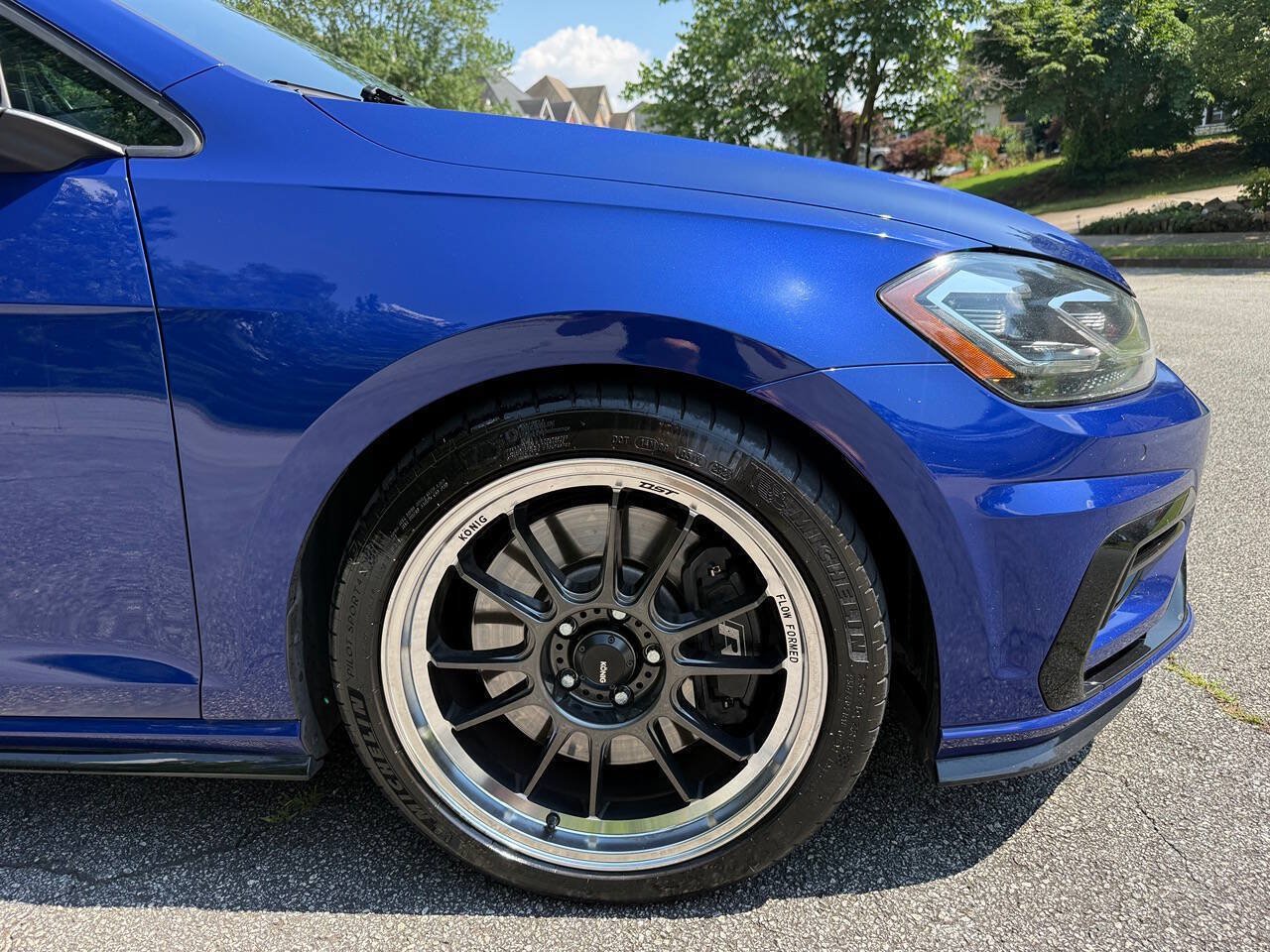 Used 2019 Volkswagen Golf R 4-Door AWD/4WD image 42