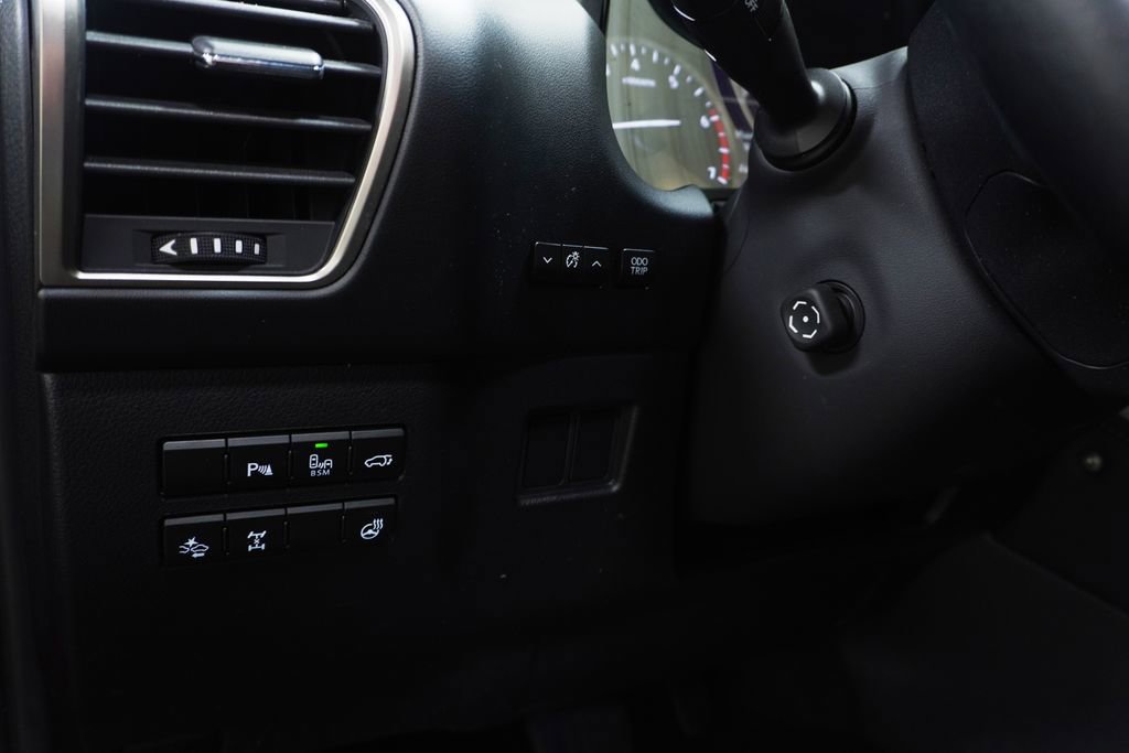 Used 2015 Lexus NX 200t AWD w/ Luxury Package image 23