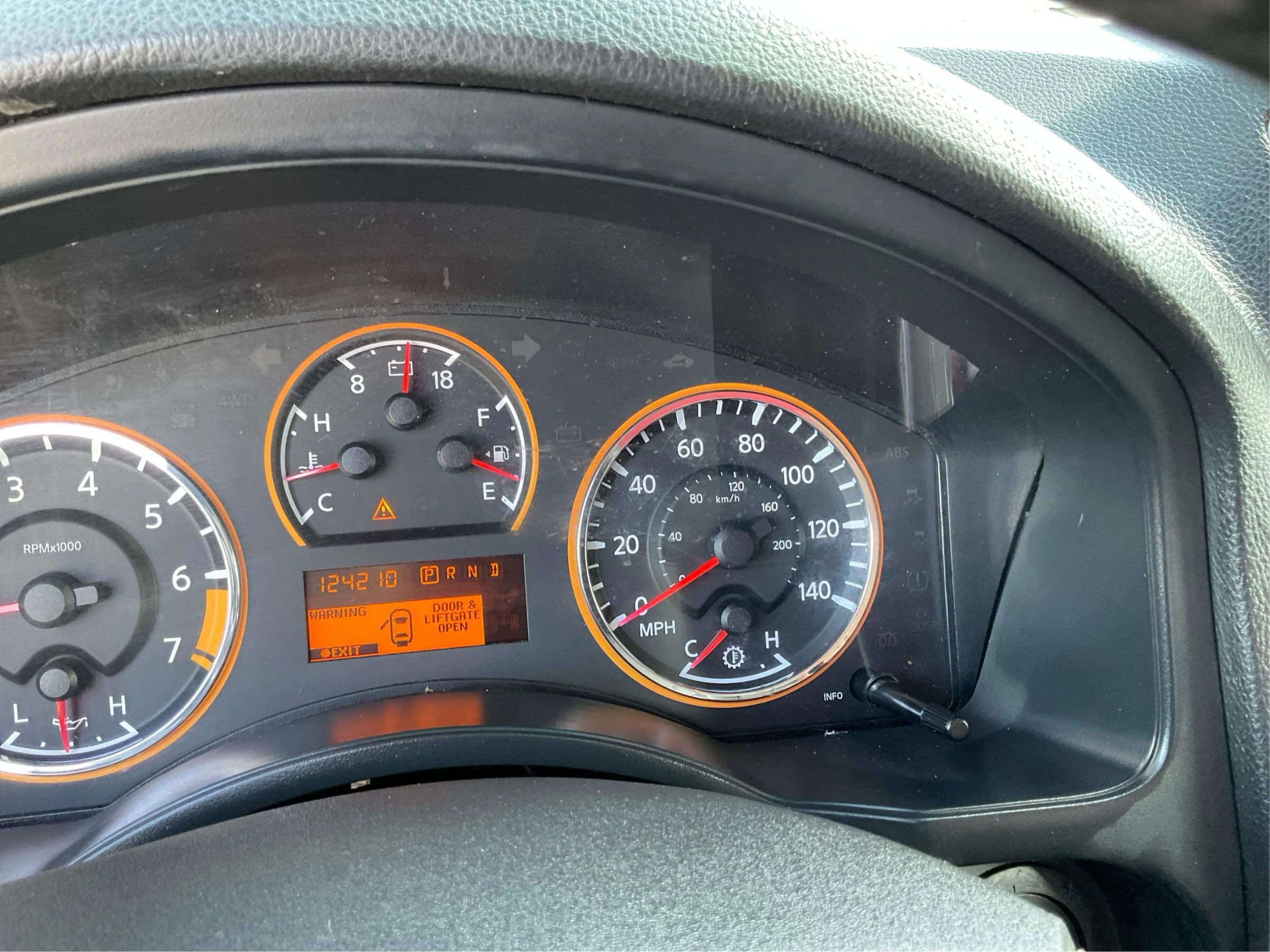 Used 2014 Nissan Armada SL image 15