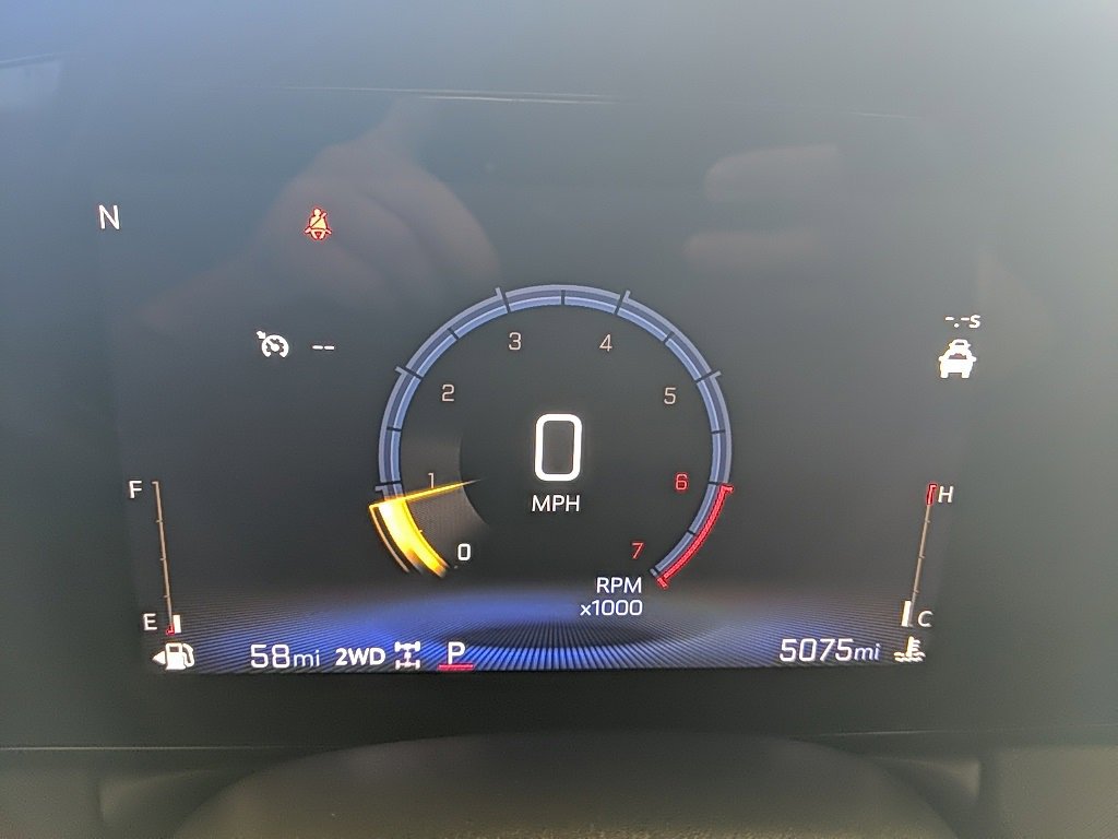 Used 2025 Chevrolet TrailBlazer RS w/ Driver Confidence Package image 23