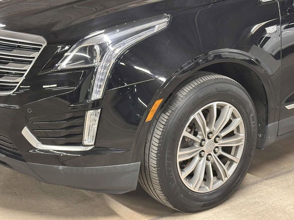 Used 2018 Cadillac XT5 Luxury w/ Driver Awareness Package AWD/4WD image 10