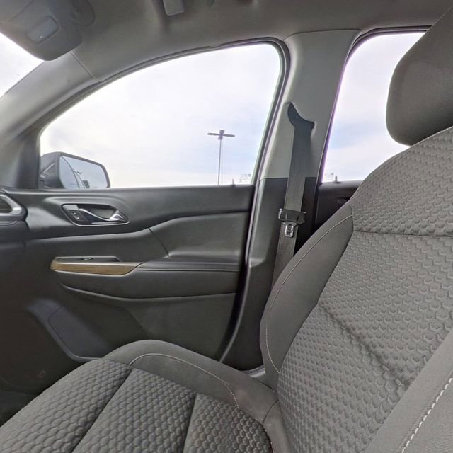 Used 2018 GMC Acadia SLE image 24