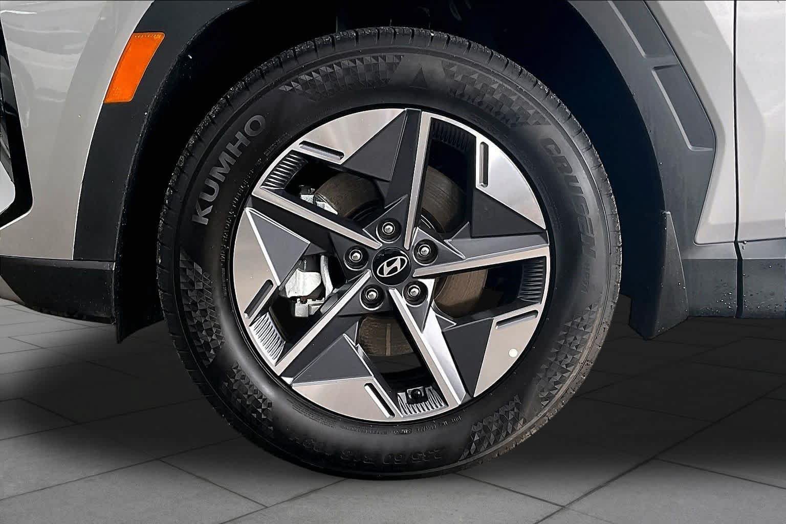 Used 2026 Hyundai Tucson SEL FWD image 11