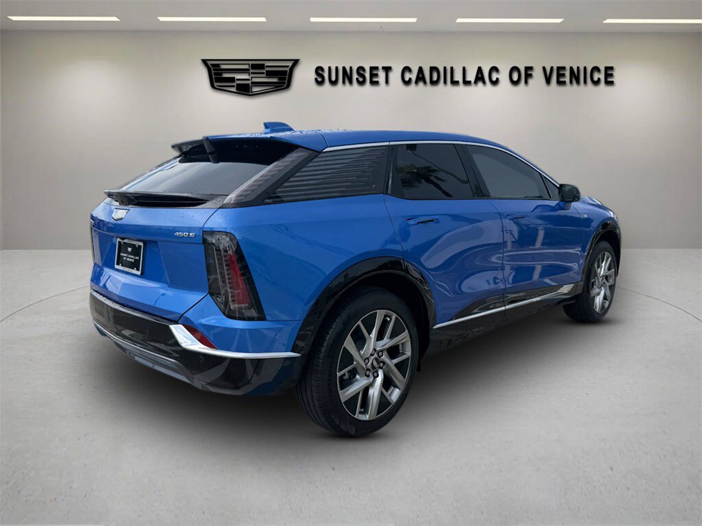 New 2026 Cadillac Optiq Luxury 1 RWD image 3