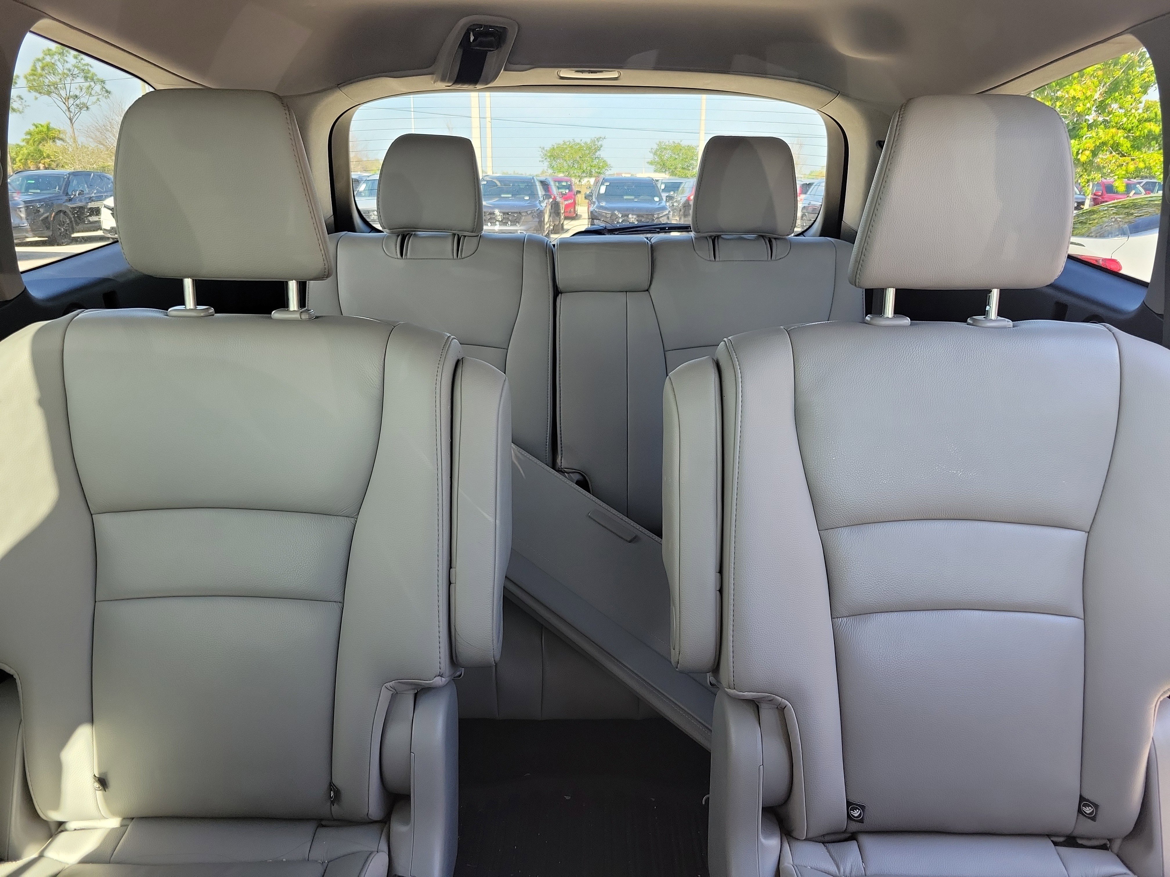 Used 2019 Honda Pilot Touring image 18
