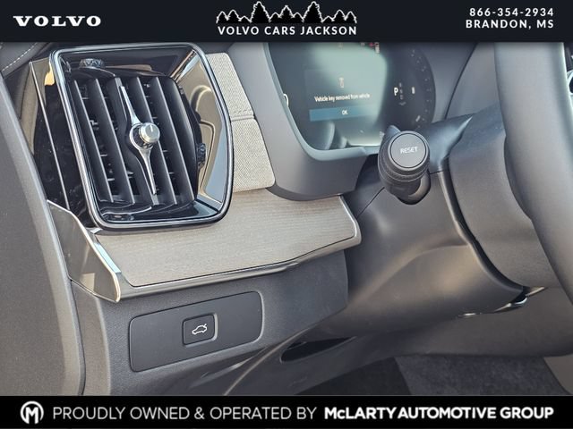 New 2026 Volvo XC90 B6 Plus w/ Protection Package Premier AWD/4WD image 20