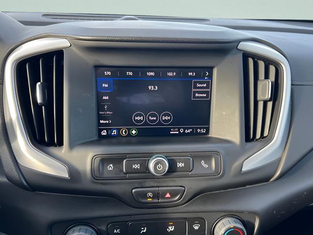 Used 2024 GMC Terrain SLE image 16