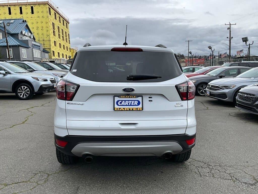 Used 2018 Ford Escape SE image 7