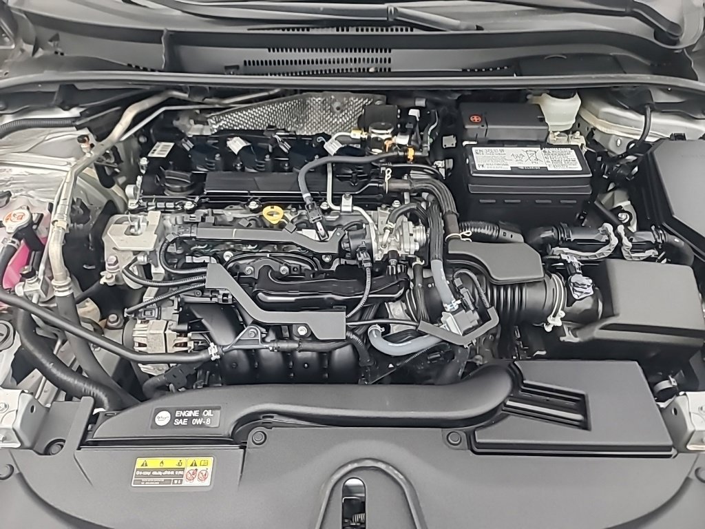 Used 2025 Toyota Corolla LE FWD image 33
