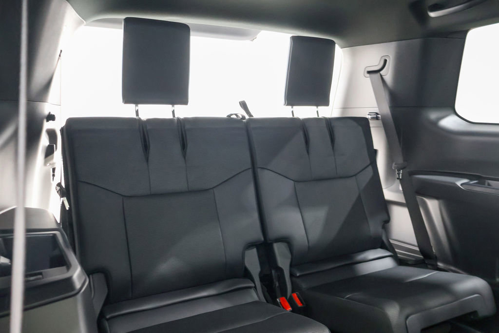 Used 2026 Lexus GX 550 w/ Accessory Package (2T) AWD/4WD image 56