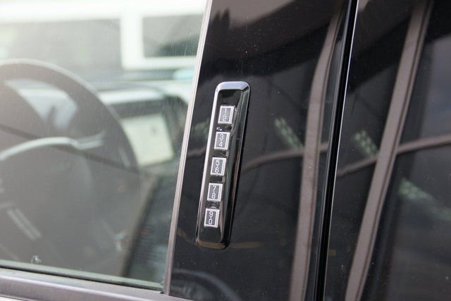 Used 2018 Ford F150 Raptor w/ Equipment Group 801A Mid image 12