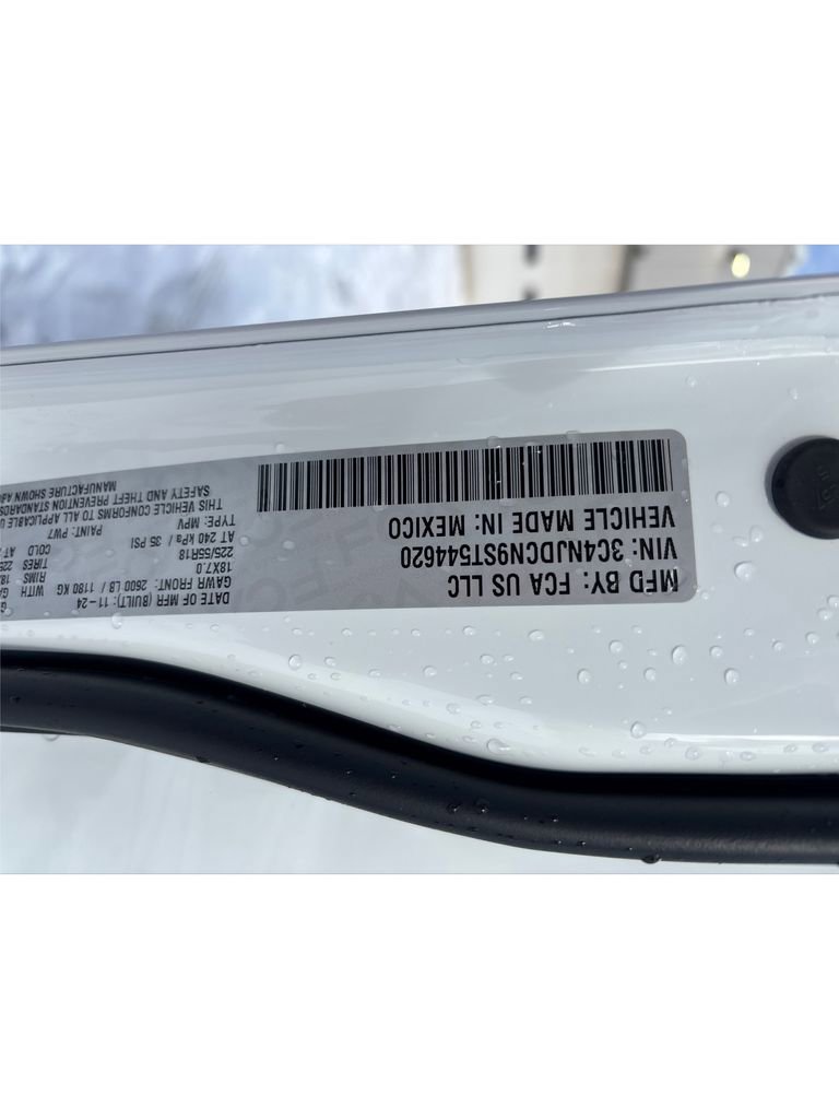 Used 2025 Jeep Compass Limited image 16