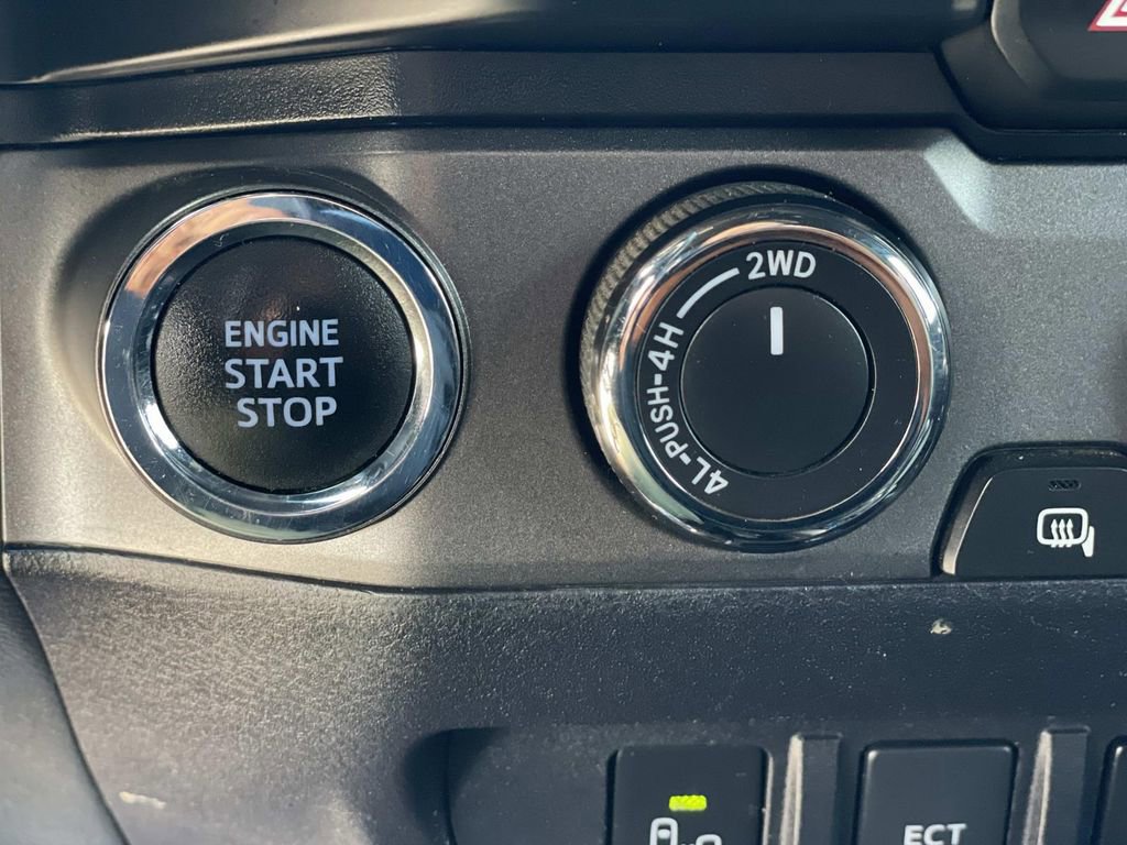 Used 2021 Toyota Tacoma TRD Off-Road w/ Technology Package image 13