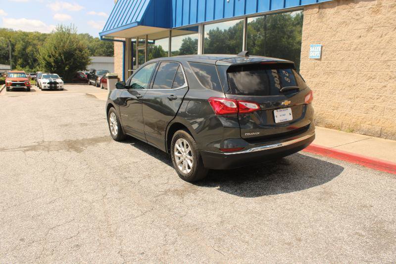 Used 2020 Chevrolet Equinox LT w/ Driver Convenience Package FWD image 4
