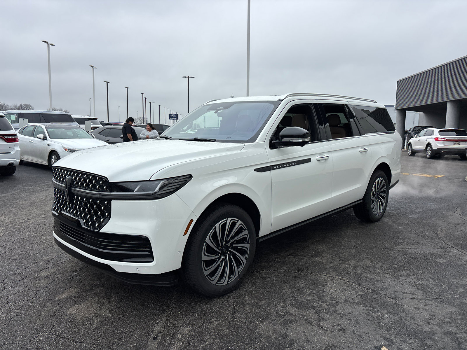 New 2025 Lincoln Navigator L Black Label image 3