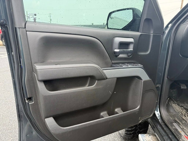 Used 2018 Chevrolet Silverado 1500 LT w/ All Star Edition image 17