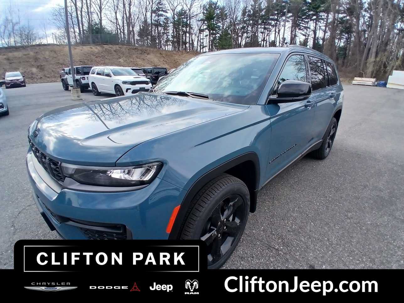 New 2026 Jeep Grand Cherokee L Limited w/ Limited Altitude Package AWD/4WD image 1