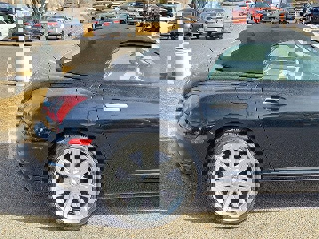 Used 2005 Chrysler Crossfire Limited image 4