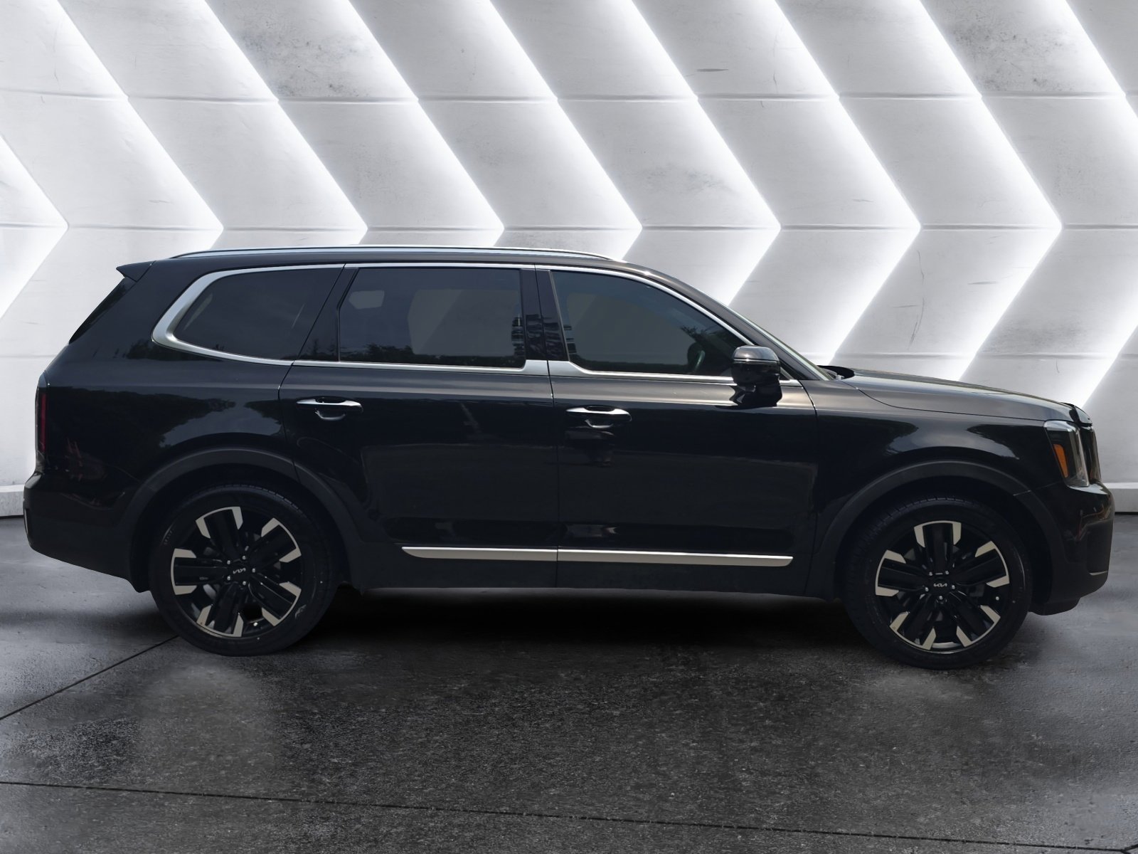 Used 2024 Kia Telluride SX Prestige w/ Towing Package AWD/4WD image 6