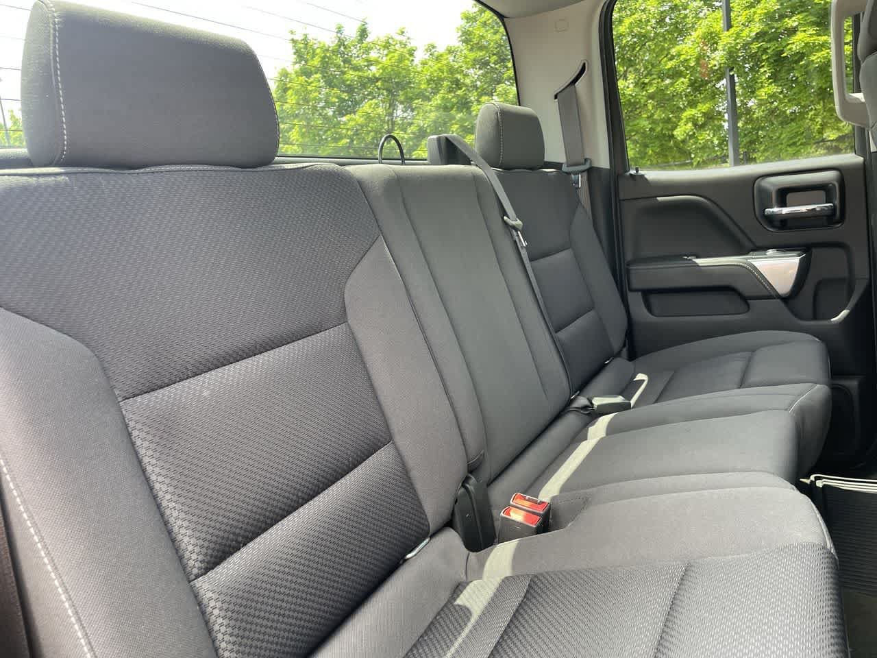 Used 2018 Chevrolet Silverado 1500 LT w/ All Star Edition AWD/4WD image 15