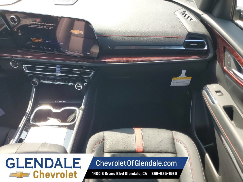 New 2026 Chevrolet Traverse RS w/ LPO, Floor Liner Package FWD image 15