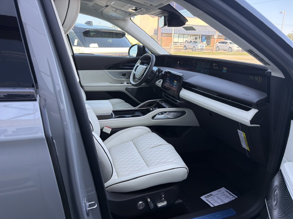New 2026 Lincoln Nautilus Black Label w/ Jet Appearance Package AWD/4WD image 7