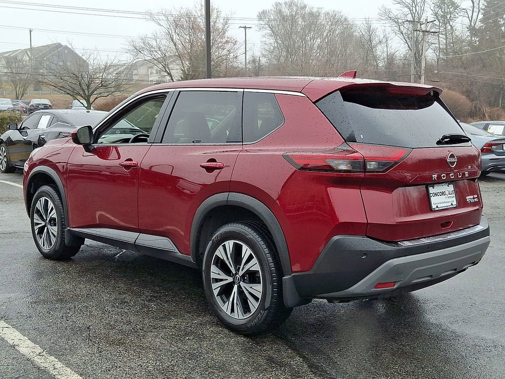 Used 2023 Nissan Rogue SV image 4