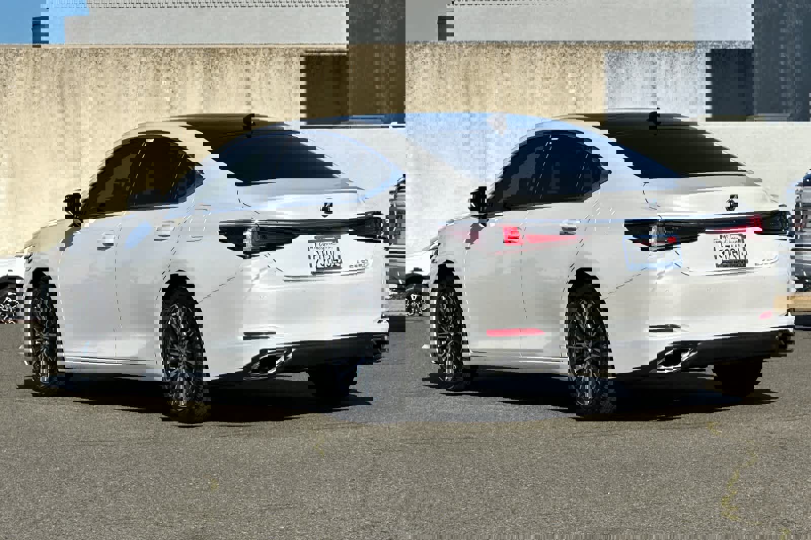 Used 2025 Lexus ES 350 w/ Premium Package image 7