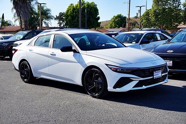 Certified 2026 Hyundai Elantra Sport image 6