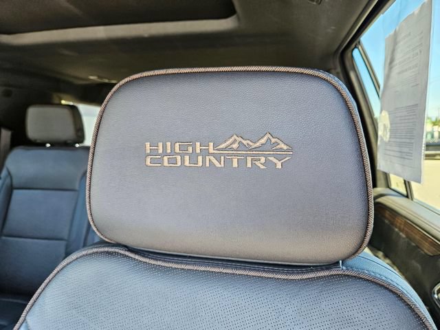 Used 2024 Chevrolet Suburban High Country w/ Advanced Technology Package AWD/4WD image 31