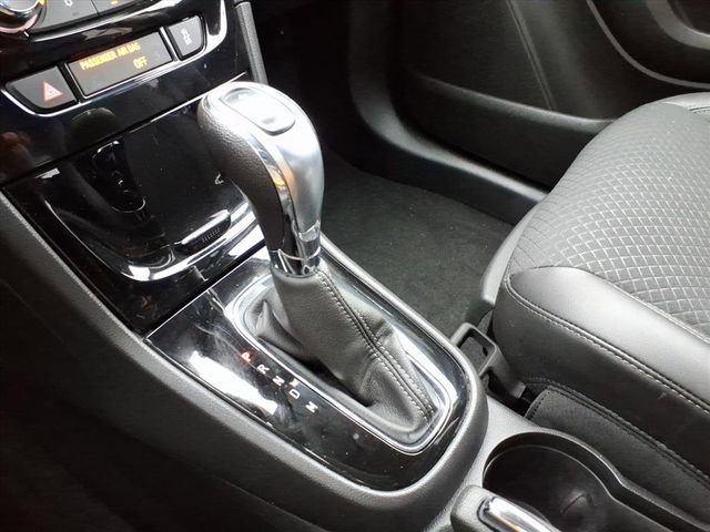 Used 2022 Buick Encore Preferred w/ Safety Package image 32