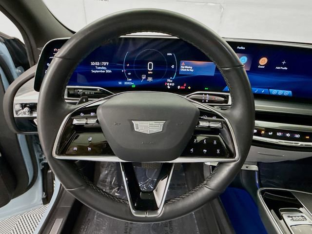 Used 2024 Cadillac Lyriq Luxury image 11