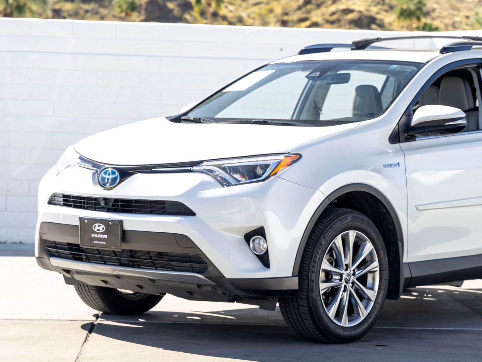 Used 2018 Toyota RAV4 Limited w/ Advanced Technology Package image 6