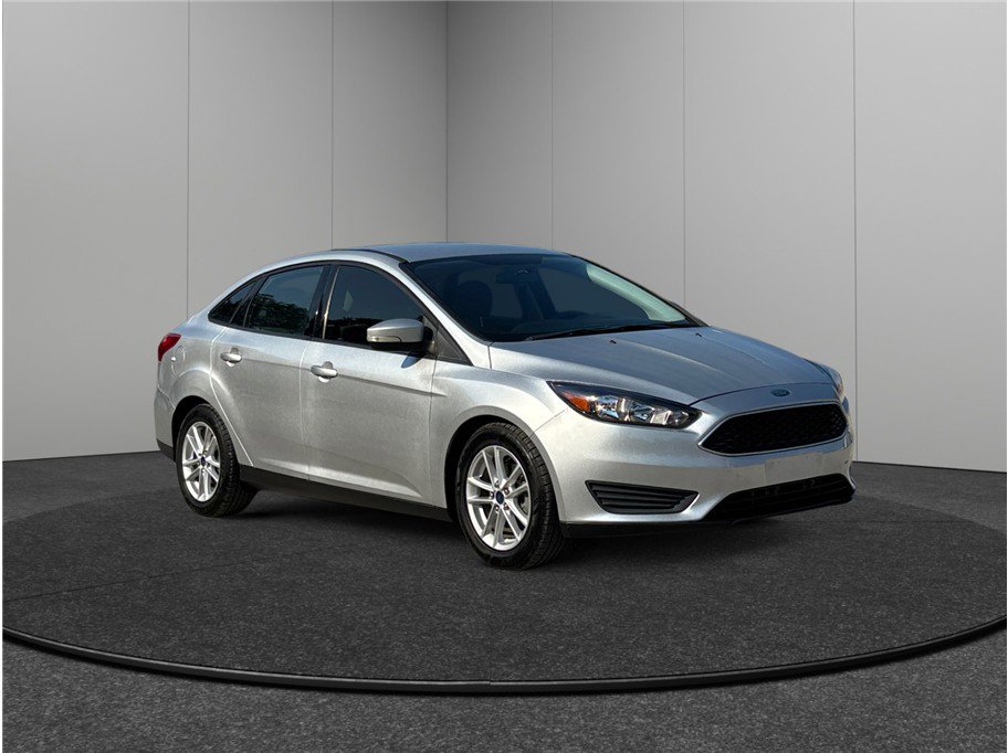 Used 2015 Ford Focus SE