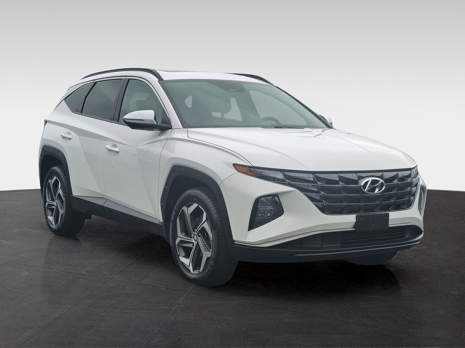 Used 2023 Hyundai Tucson SEL w/ Convenience Package AWD/4WD image 3