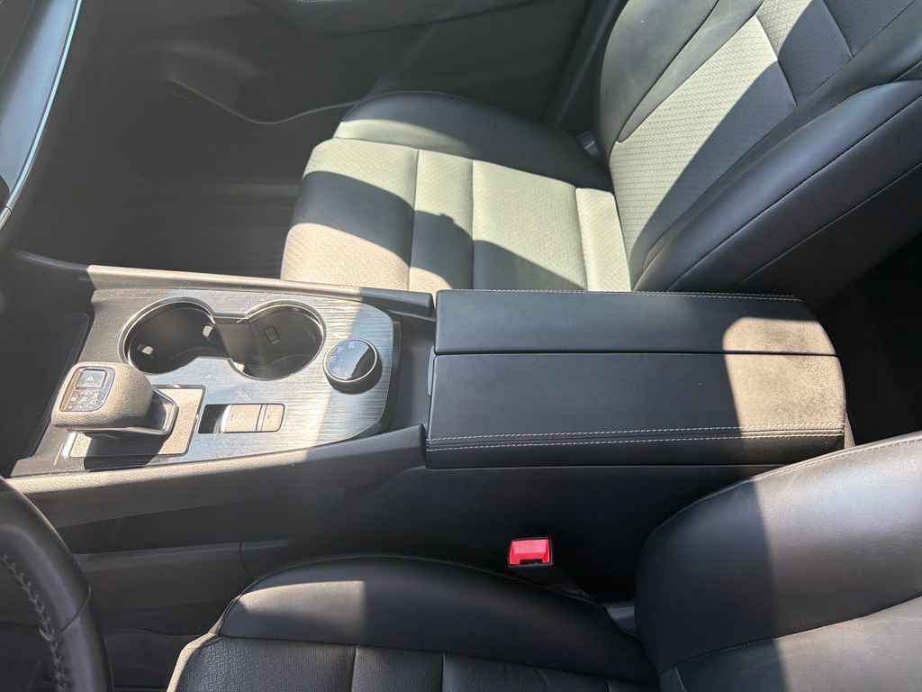 Used 2023 Nissan Rogue SV w/ SV Premium B Package AWD/4WD image 27