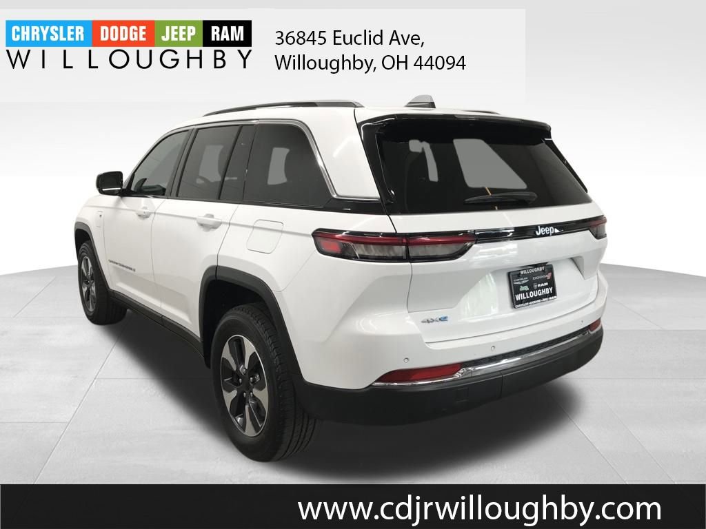 Used 2024 Jeep Grand Cherokee Limited 4xe image 6