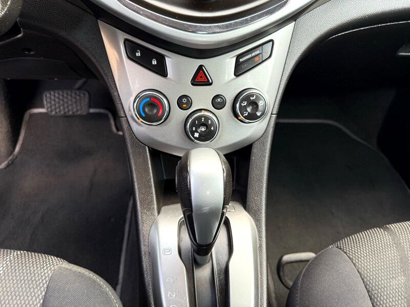 Used 2020 Chevrolet Sonic LT image 16