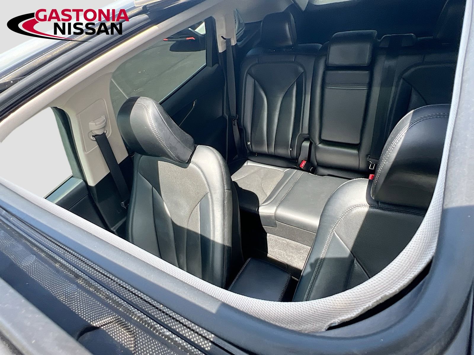 Used 2022 Lincoln Nautilus Reserve w/ Monochromatic Package image 30