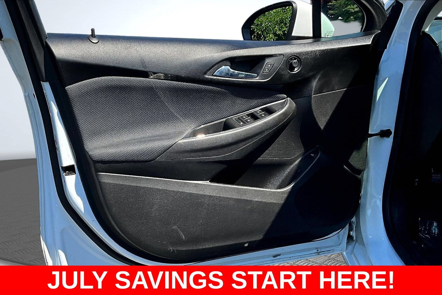 Used 2018 Chevrolet Cruze LS FWD image 22