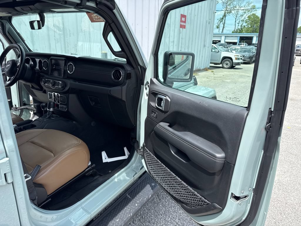 Used 2023 Jeep Wrangler Unlimited Sahara w/ Cold Weather Group AWD/4WD image 13