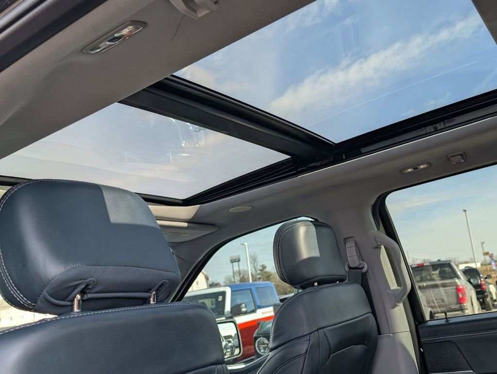 Used 2023 Ford F150 Limited image 48