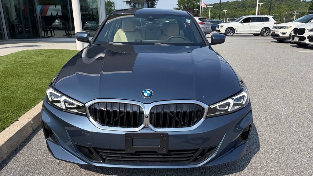 Used 2025 BMW 330i xDrive Sedan w/ Premium Package AWD/4WD image 6